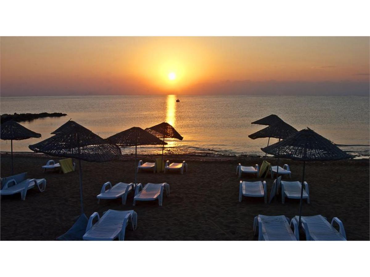 Long Beach Villas Famagusta  Exteriér fotografie