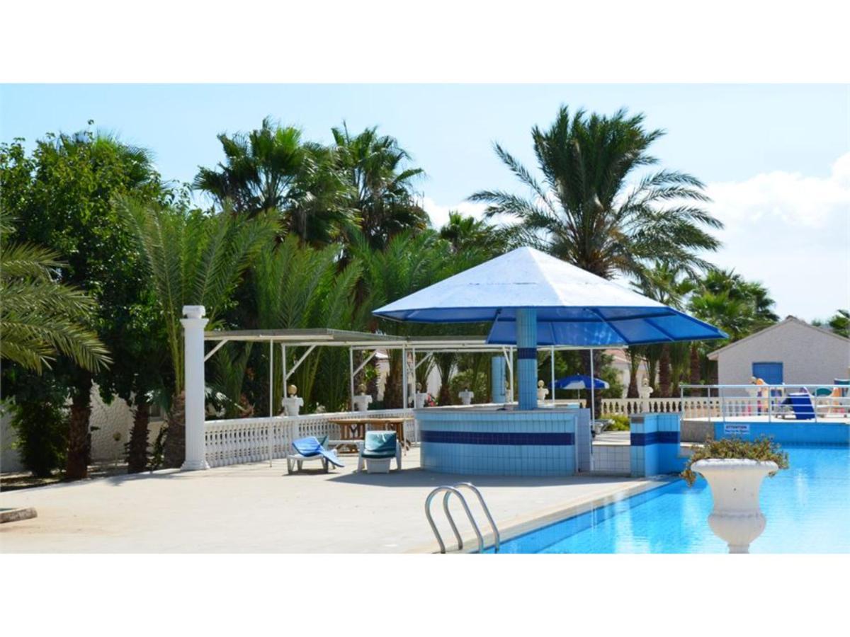 Long Beach Villas Famagusta  Exteriér fotografie